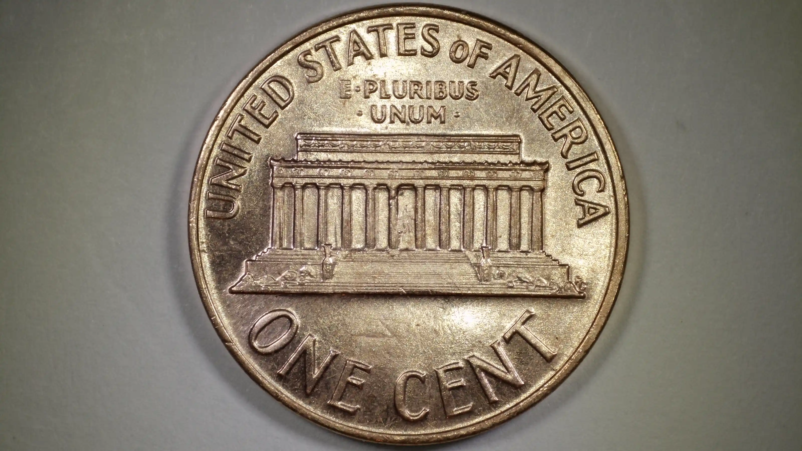 1968-Lincoln-Memorial-Penny---Extra-Column-On-Reverse?