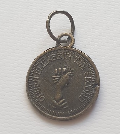 Pendant---Queen-Elizabeth-The-Second
