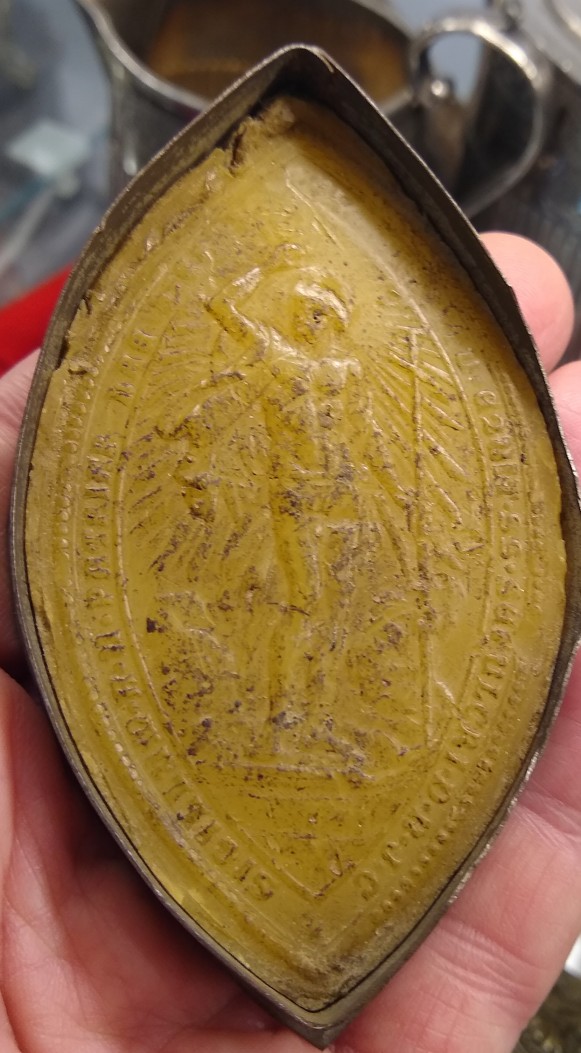 Anyone-Know-Much/Anything-About-Attributing-Wax-Seals?