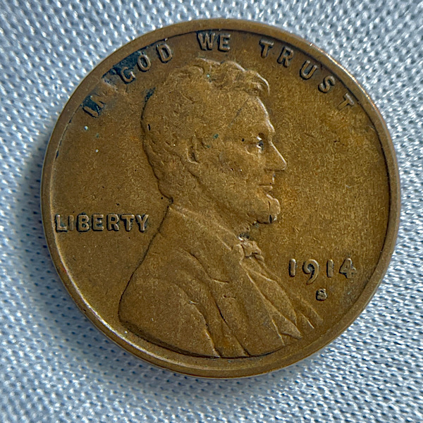 Do-Either-Of-These-Coins-Have-An-Error-Or-Is-It-PMD?