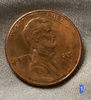 2001-Penny,-With-Unusual-Marking-Above-Memorial-On-Reverse