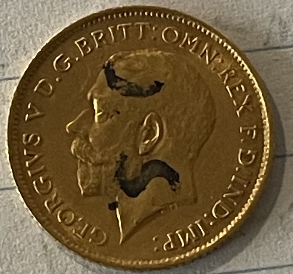 United-Kingdom-Half-Sovereign-1915-Texta-Mark-Removal