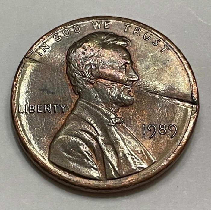 Is-This-1989-Lincoln-Cent-A-Strike-Thru-Or-PMD?
