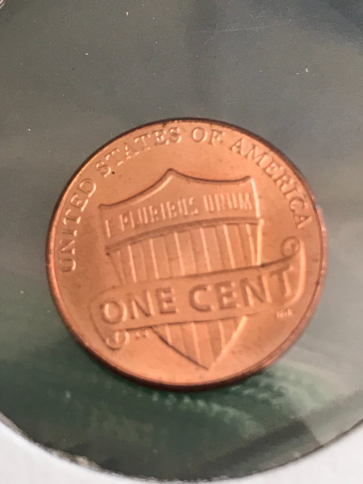 1946-And-2015-Penny-Bubbles-On-The-Coin-Looks-Like-The-Same-Issue
