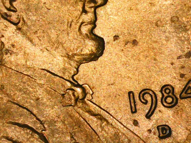 1984-D-LincolnS-DD-Earlobe?