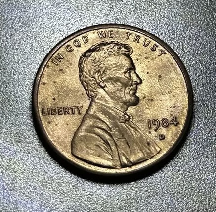 1984-D-LincolnS-DD-Earlobe?