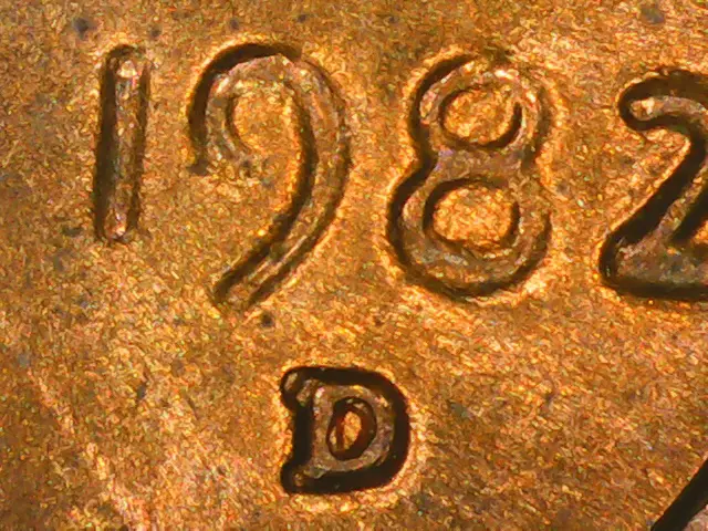 1982-D-Lincoln-Cent---3.1g-Large-Date---Is-This-A-RPM?