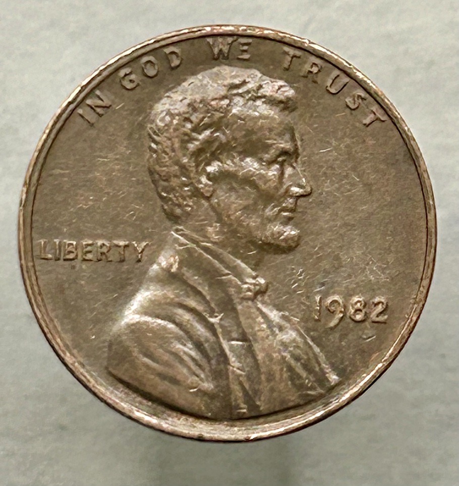 Die-Break?-1982-Lincoln-Memorial-Copper---Small-Date