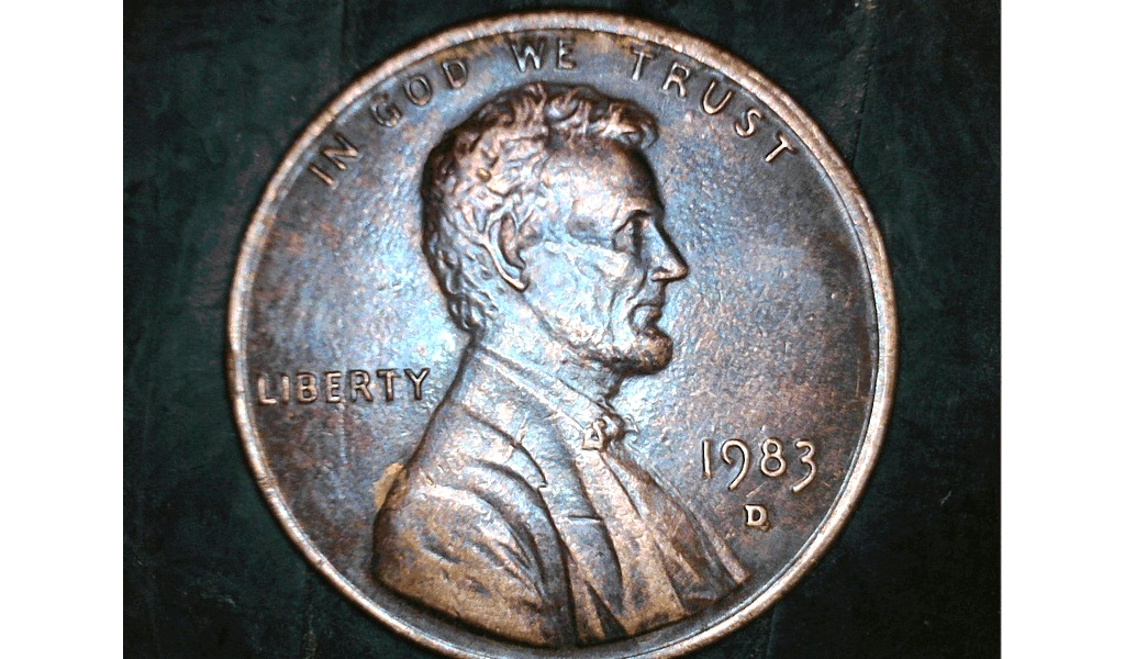 1983-D--Toned-LMC-Something-With-Mintmark?