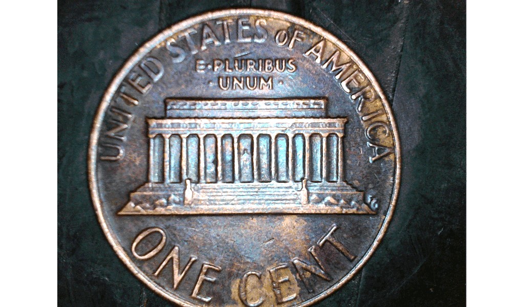 1983-D--Toned-LMC-Something-With-Mintmark?