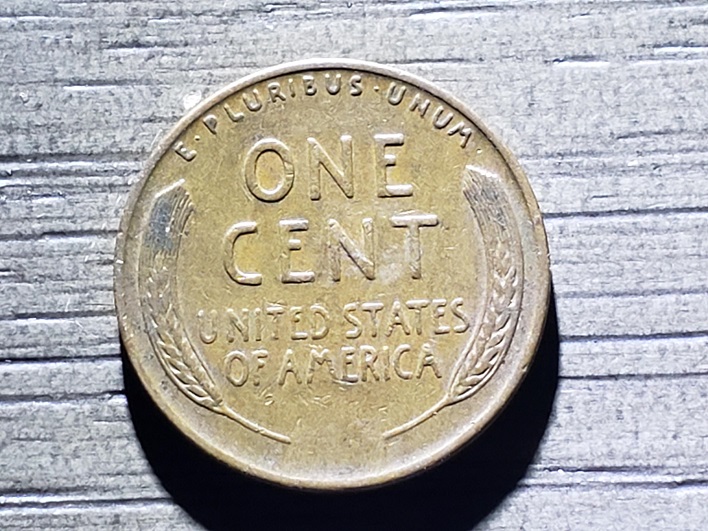 1951-D-Lincoln-Cent:-Need-Help-On-Error-Type
