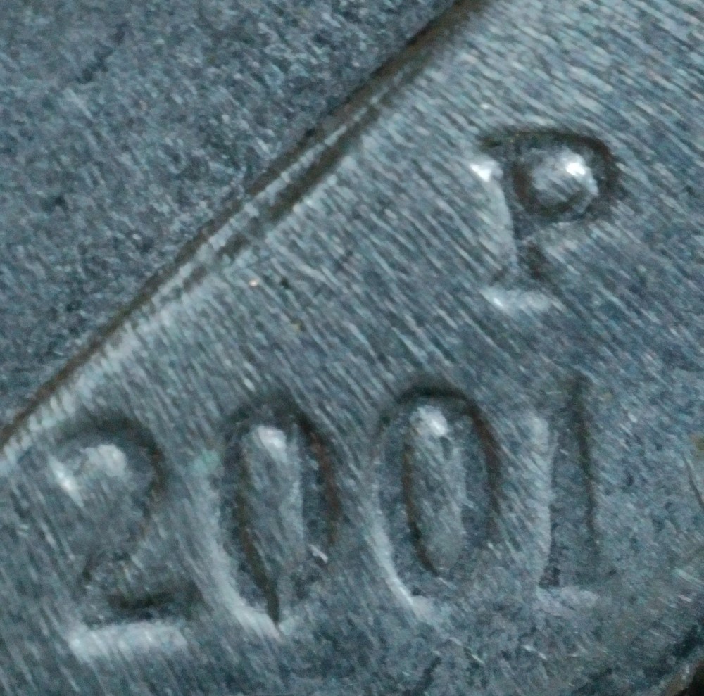 2001-P-Roosevelt-Dime:-Neckline-Anomaly