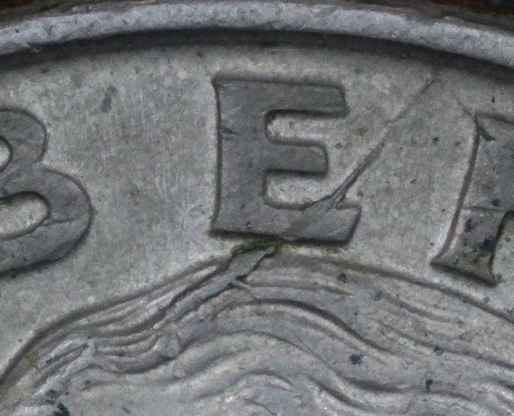 1997-P-Quarter:-Spike-Head-Plus-Other-Cracks