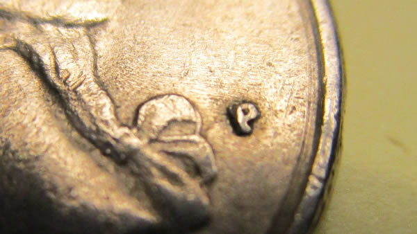 Is-This-Machine-Doubling?-1985-And-1982-Quarter.
