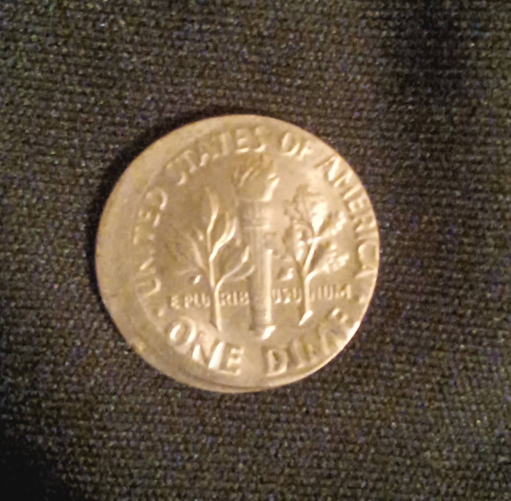Is-This-1977-Roosevelt-Dime-Broadstruck?