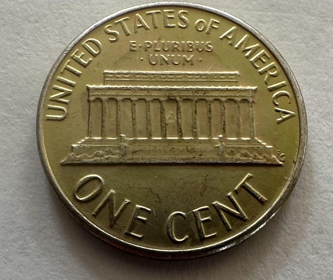 Very-Rare-Color-1977-D-Lincoln-Penny