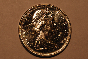 Big-Fat-Rim-On-This-2005-Quarter,-Squished-Beads,-Mint-Error-Or-PMD