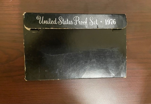 1976-S-Cent-Plating-Error-In-Sealed-Bicentennial-Mint-Set