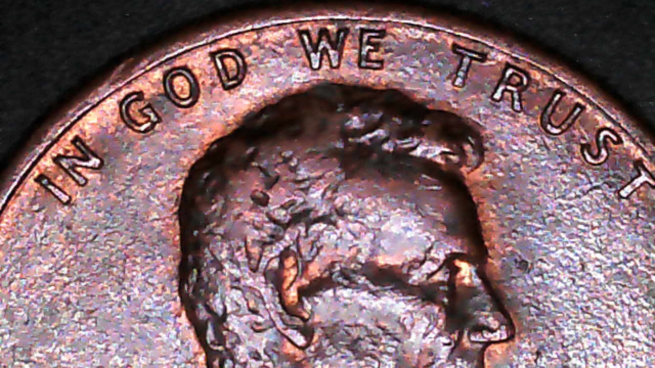 1982-No-Mint-Small-Date-2.5g-Zinc-Penny-With-Possible-Strike-Through