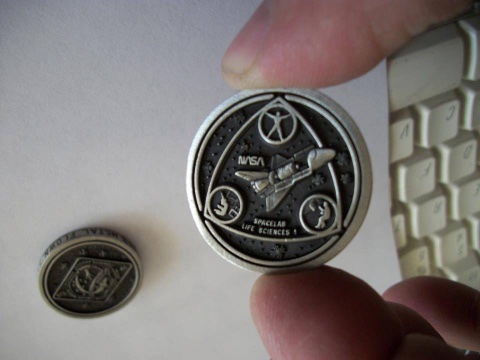 Post-A-Coin-Or-Medal-Related-To-Space-Travel.