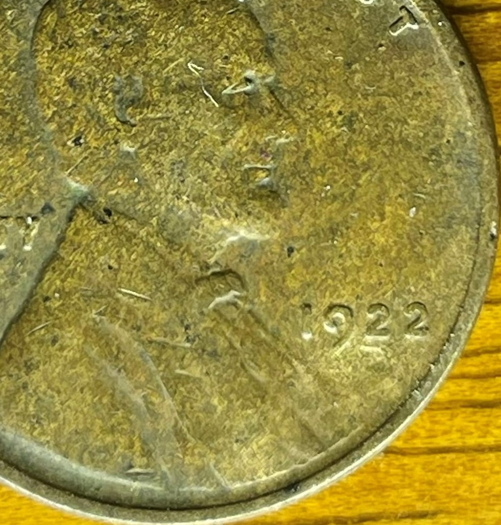 1922-LWC,-Good-Markings-But-For-Suspicious-Area-Under-The-Date,-D-Or-No-D?