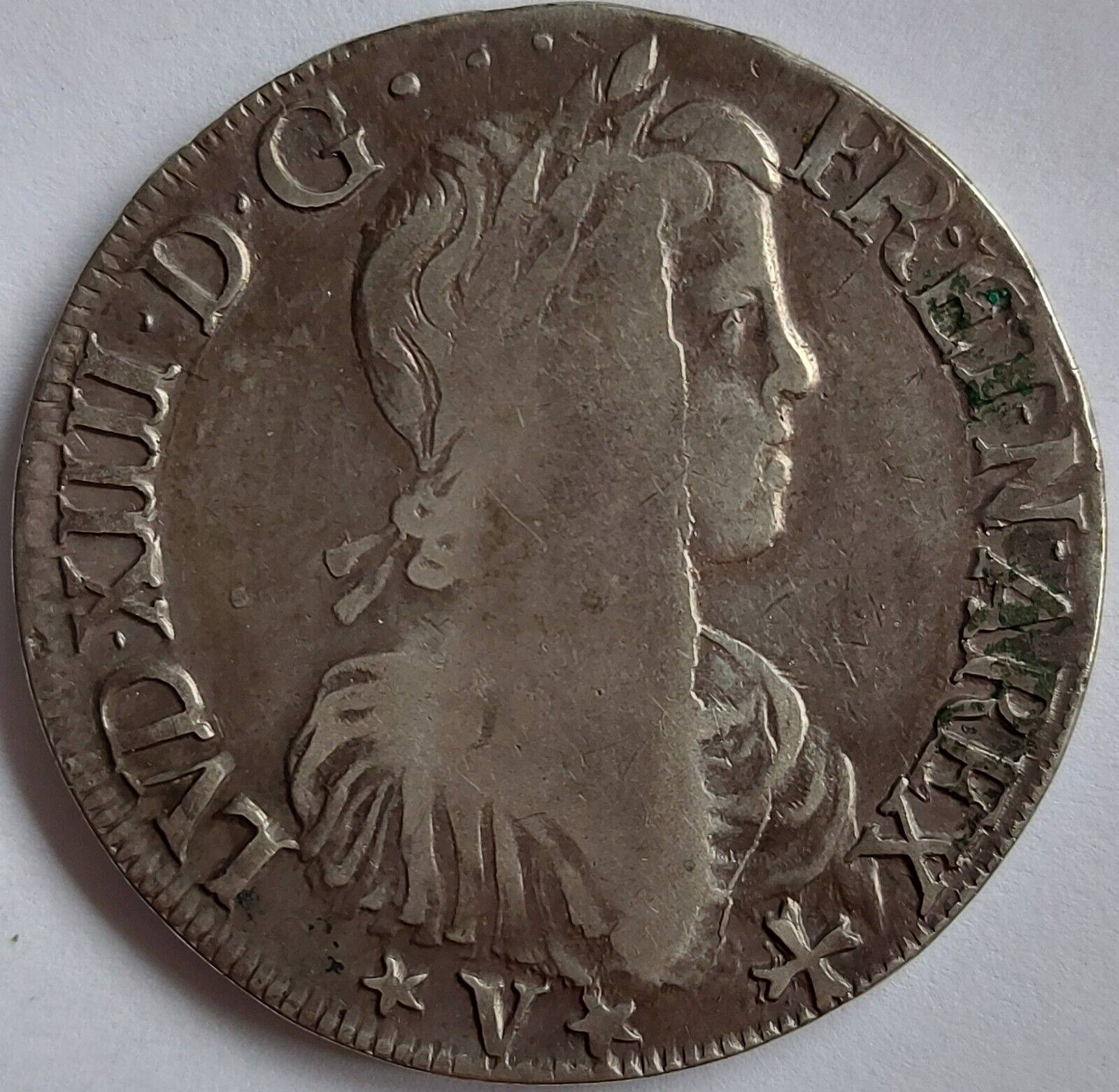 Post-A-Coin-Or-Medal-With-A-Die-Crack!
