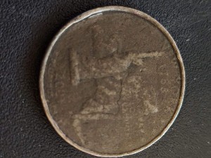 Dark-Grey-New-York-Quarter-2001