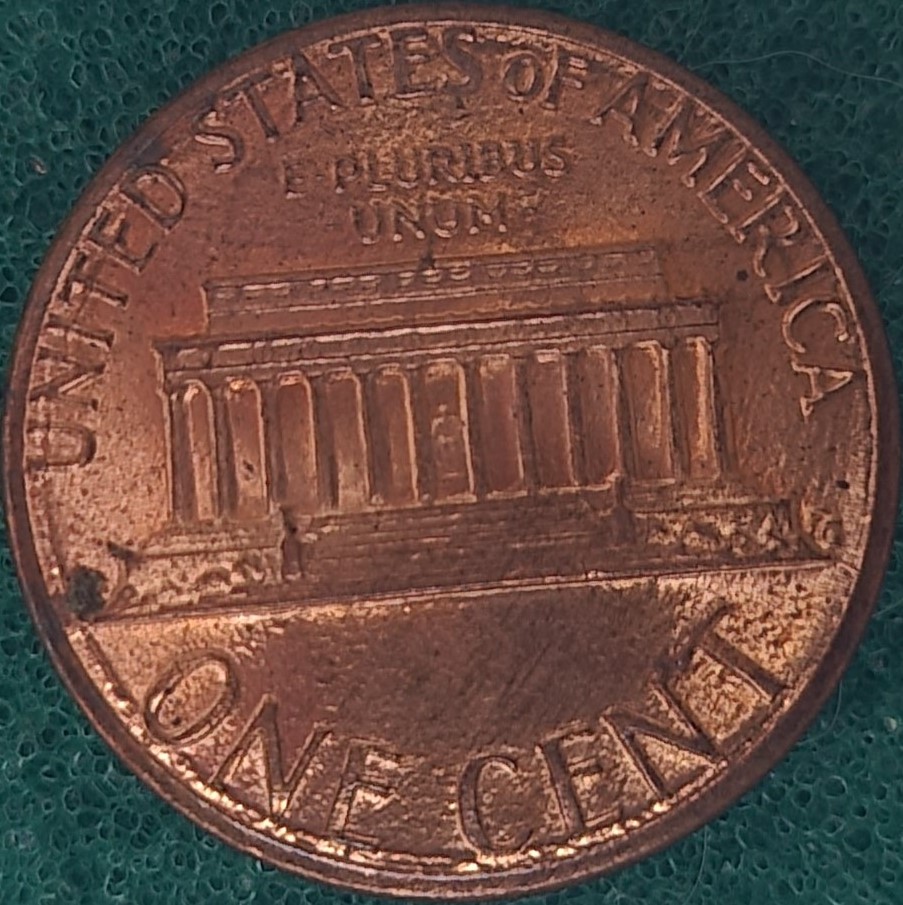 1984-No-Mint-Mark-Liberty-Penny-/W-Error-Damage?-Around-The-Rim-On-Obverse-And-Reverse.