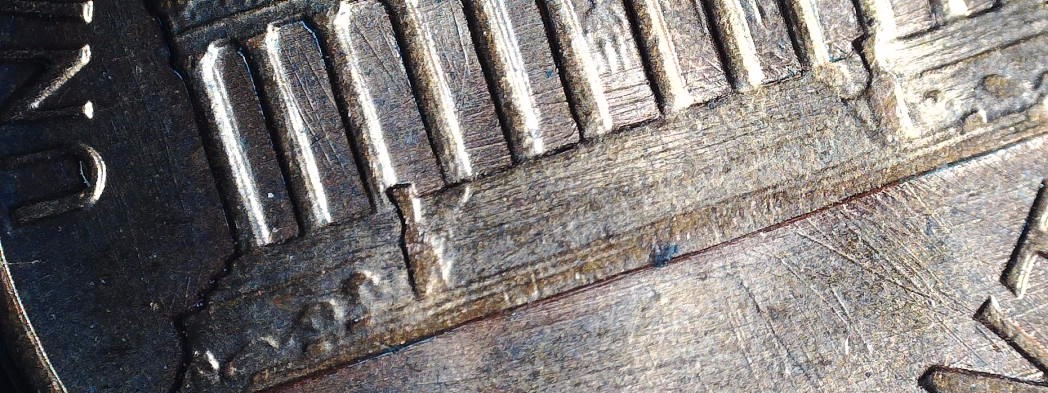 1988-Lincoln-Memorial-Cent---Cracked-And-Badly-Scratched-Die?