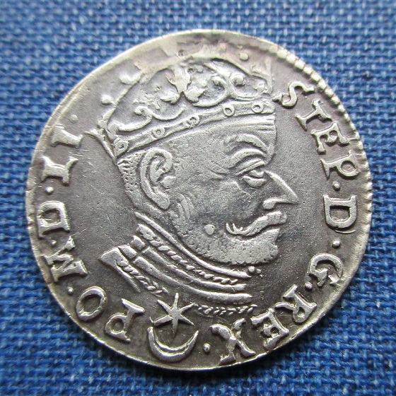 Post-Your-Coins-With-Coats-Of-Arms,-Shields,-Crests,-Crowns,--Etc.
