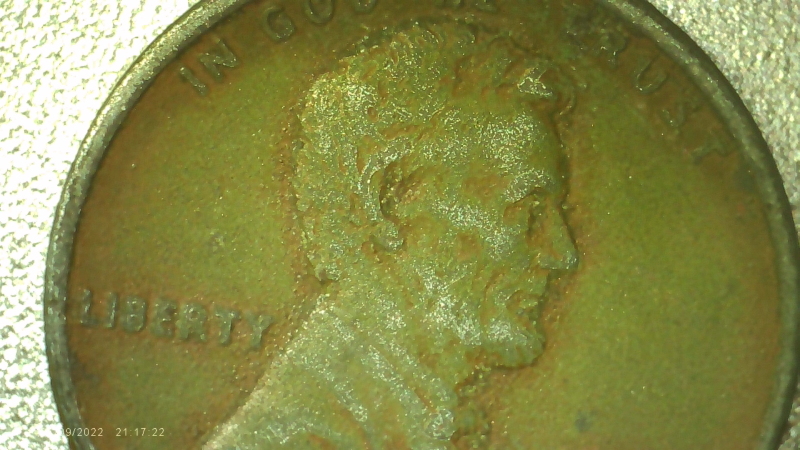 1988-D-Lincoln-Cent-Error,-Missing-Top-Coating-Coin-Is-Silver-Colored