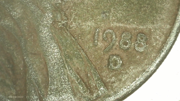 1988-D-Lincoln-Cent-Error,-Missing-Top-Coating-Coin-Is-Silver-Colored
