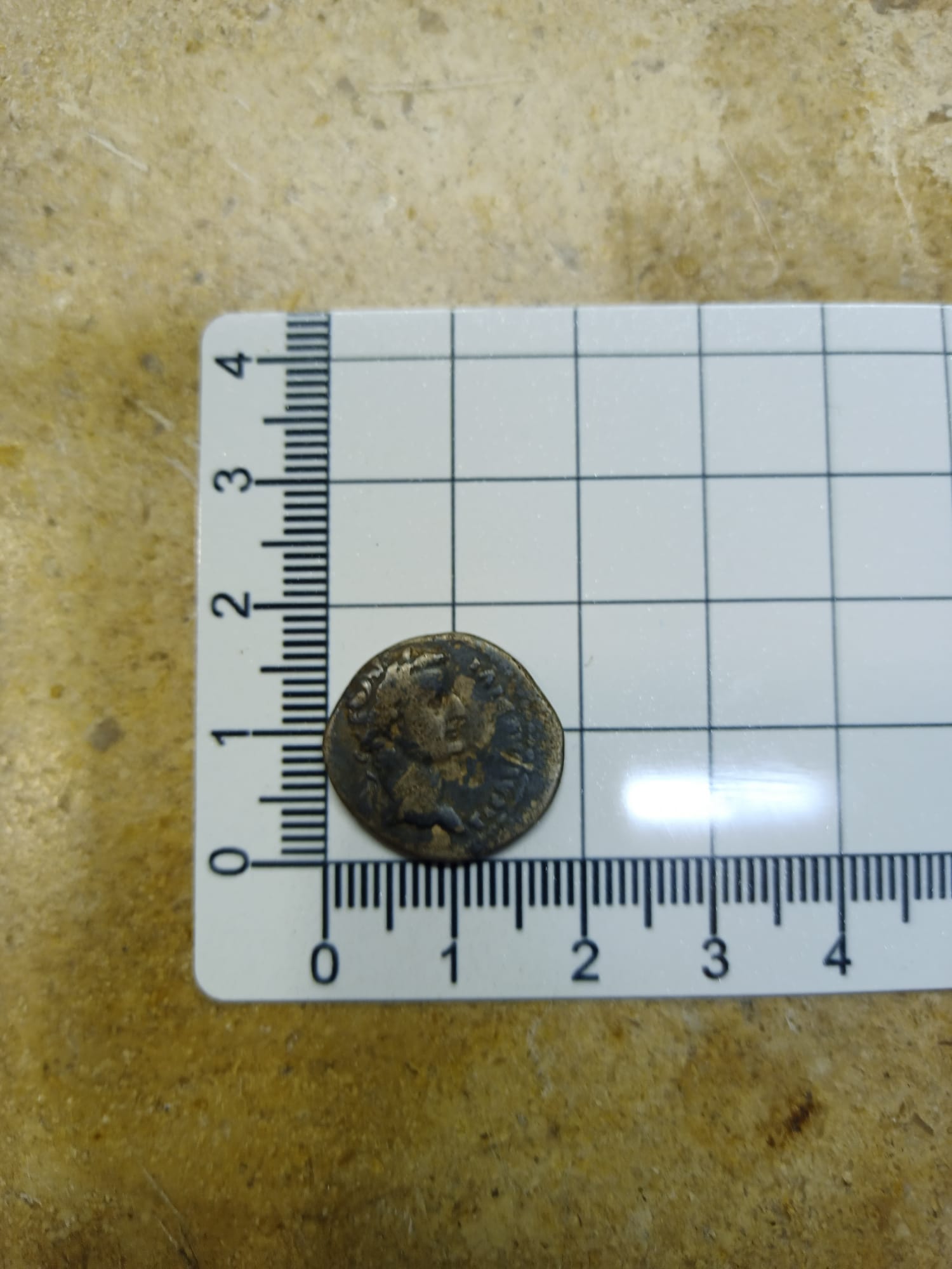 Tiberius.-14-37-Ad.-Lugdunum.-AR-Denarius
