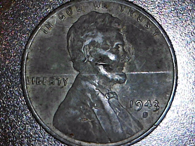 1943-Steel-Penny-With-A-White-Line-Bisecting-Coin.