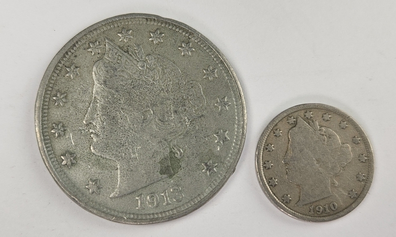 Oversized-1913-V-Nickel.early-Commemorative?-Copy?