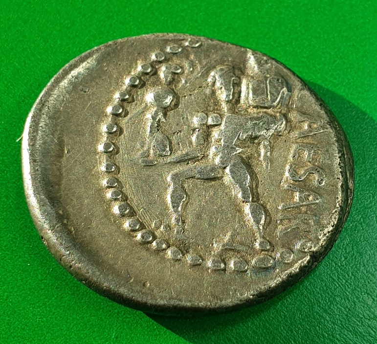 Julius-Caesar-Denarius.-47-46-Bc,-Mint-In-Africa.