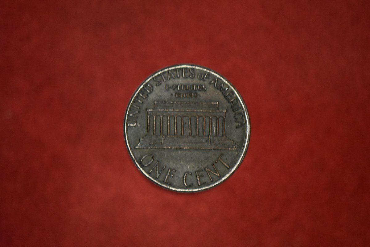 Is-This-Oversized-1982-D-Lincoln-Cent-A-Pattern?-A-Counterfeit?-Or-What?