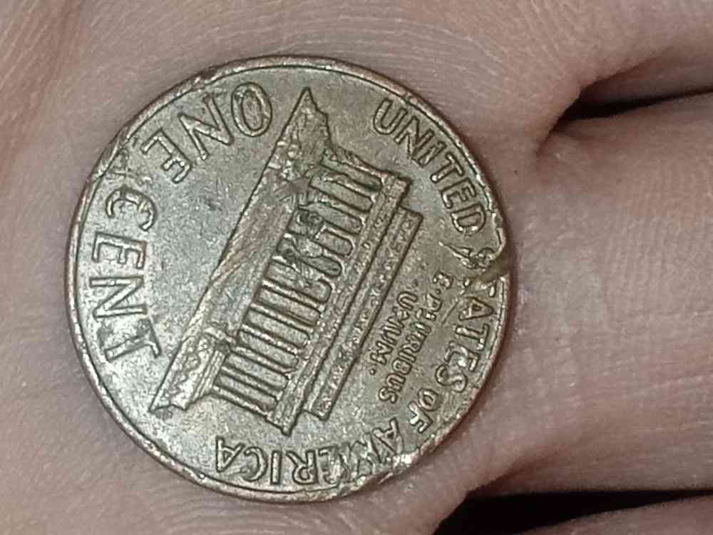 Found-1969-Error-Lincoln-Memorial-Cent-Curious-About-Value