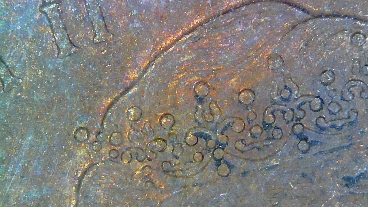 1989-Penny-Extra-Dot-On-Back-Of-Crown?