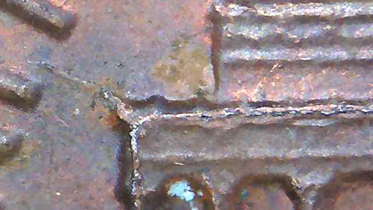 1982-LMC-Looks-Like-Mass-Die-Cracks-On-The-Reverse