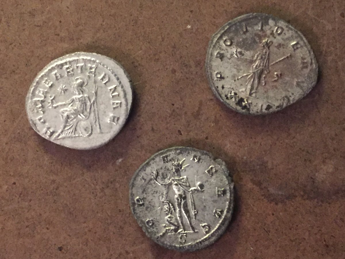 I-Need-Help-Finding-More-Information-About-This-Aurelian-Coin