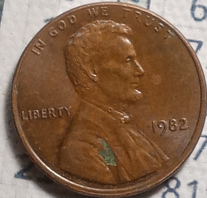 I-Think-I-Found-A-Small-Date-1982-No-Mint-Copper-Penny!-It-Weighs-3.10
