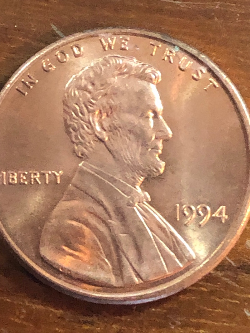 Found-This-Morning-1994-Penny.-There-Is-A-Shape-Of-A-Hand-On-The-Zero-Is-This-An-Error?