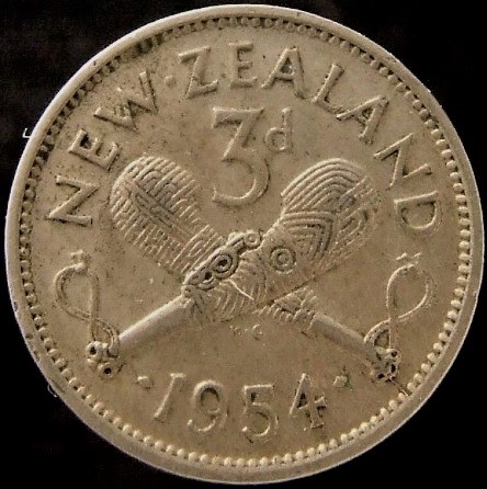 1947-NZ-Threepence-Die-Crack-Below-Left-Patu