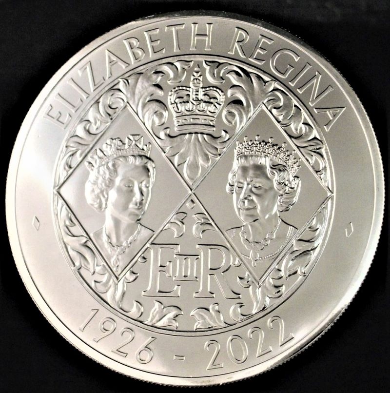 Queen-Elizabeth-II-Memorial-Thread