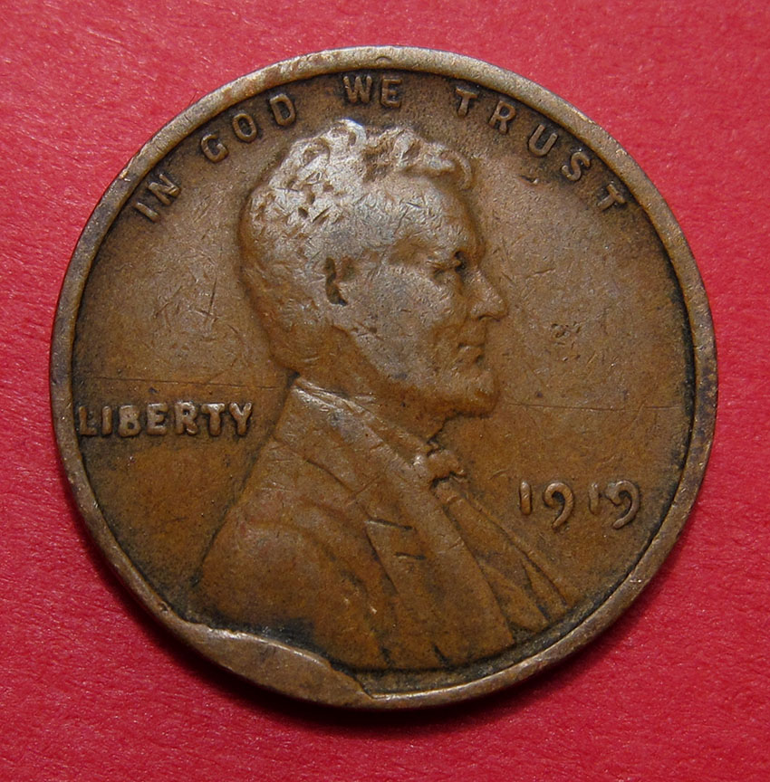 1919-Lincoln-Wheat-Cent-With-Obverse-Cud-Cu-1c-1919-01---It's-A-Rare-One