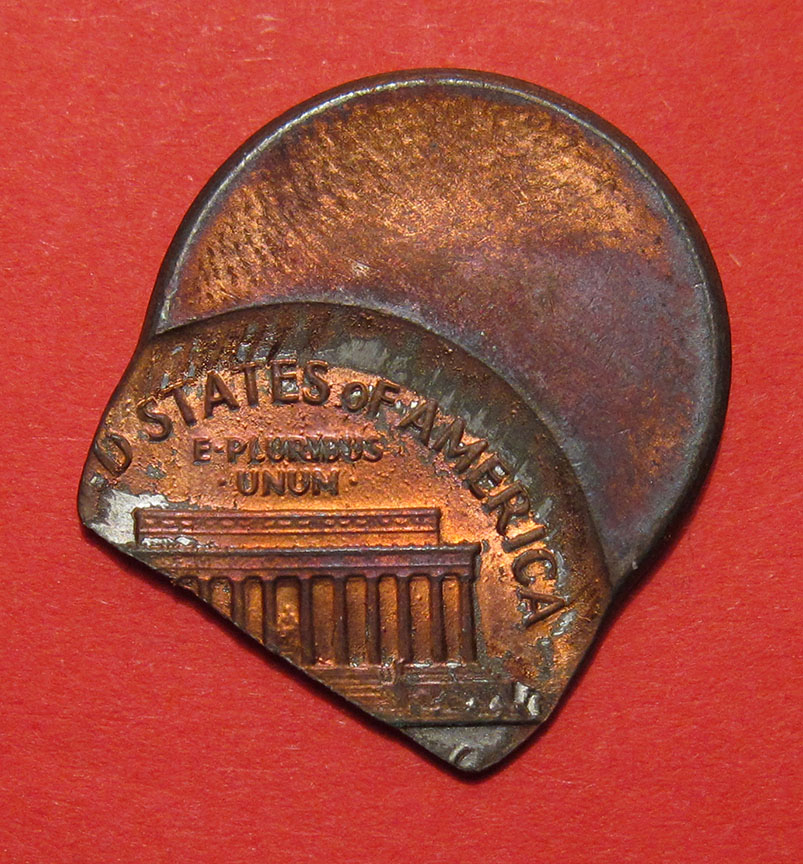 1983-Lincoln-Memorial-Cent-Mint-Error---Off-Center-Chain-Strike