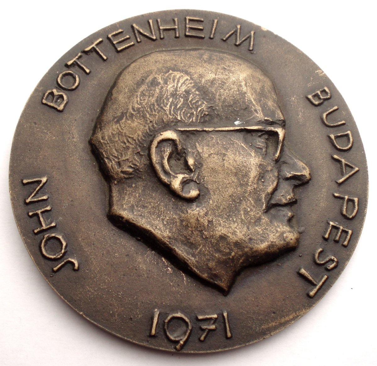 Help-To-Identifying-Medal