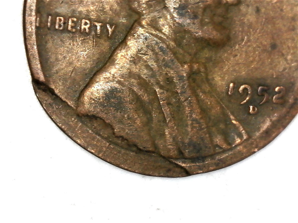 1952-D-Lincoln-Cent--Lamination-Error?
