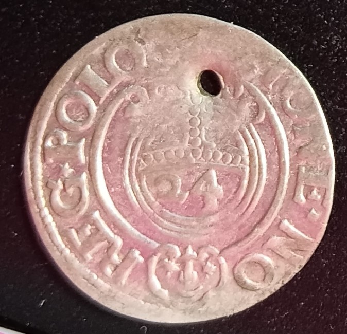 1620-3-Polker-Pierced-For-Grade-Please